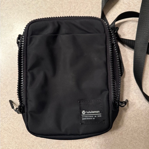 lululemon athletica Handbags - Lululemon crossbody bag